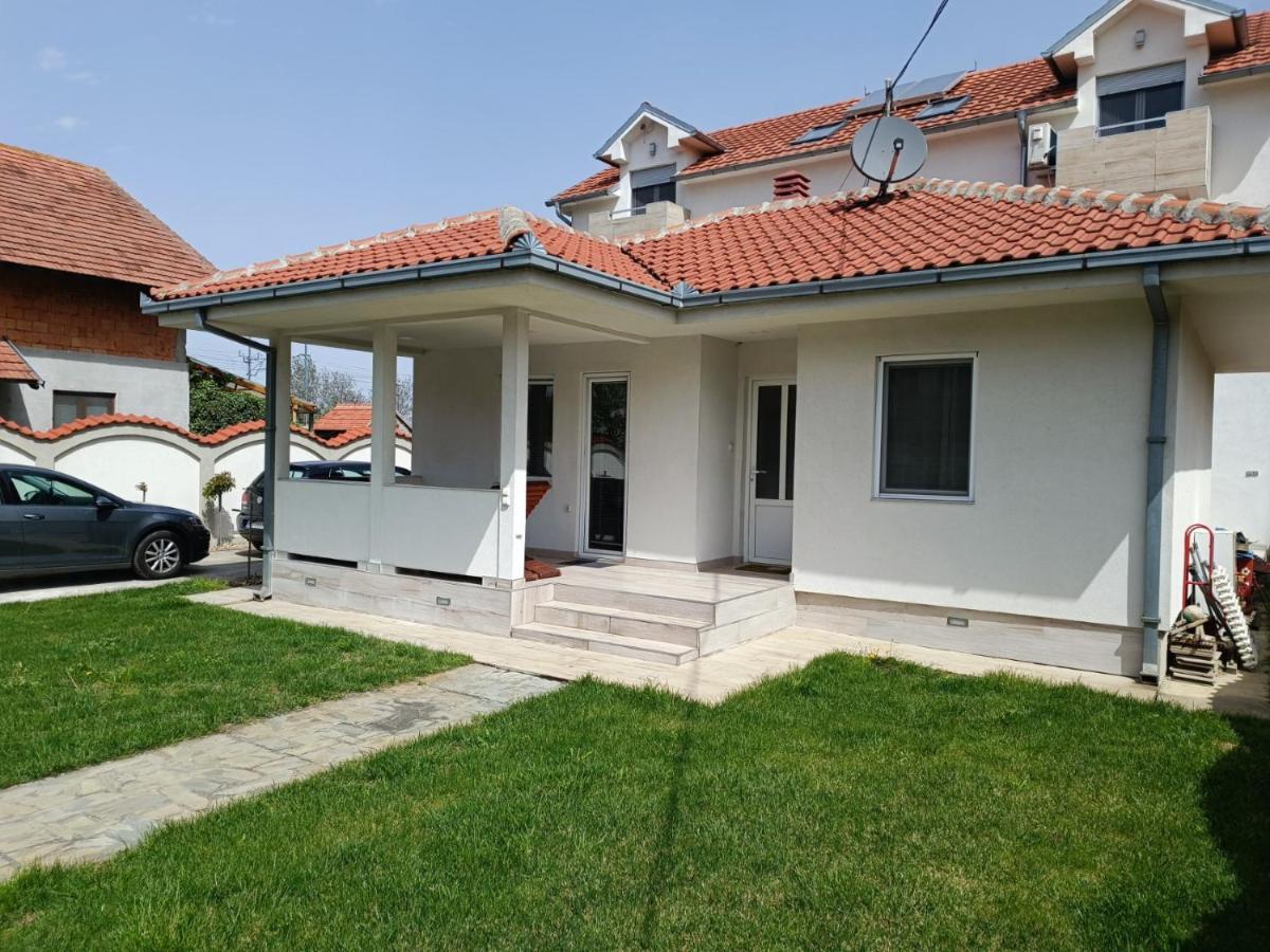 Serbian Home With Garden Krnjaca エクステリア 写真