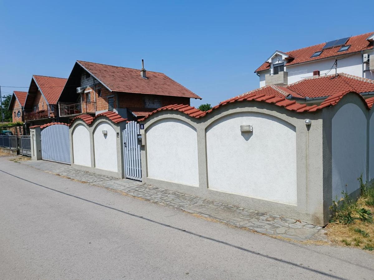 Serbian Home With Garden Krnjaca エクステリア 写真